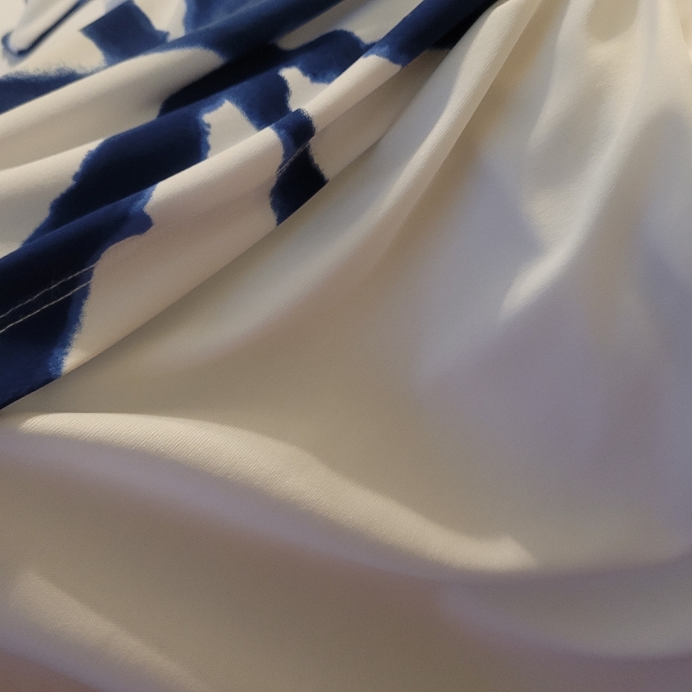 Muse blue & white multi backless maxi dress. Size 10. - Picture 5 of 9